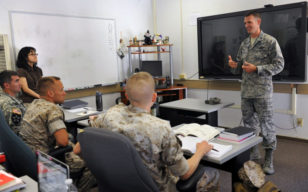 Air Force Special Operations School commandant learns about DLIFLC